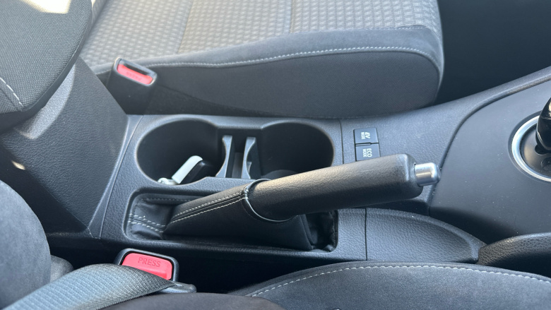 Toyota Auris 1.8 Hybrid Design TSS 5dr CVT [Nav] Hybrid Hatchback